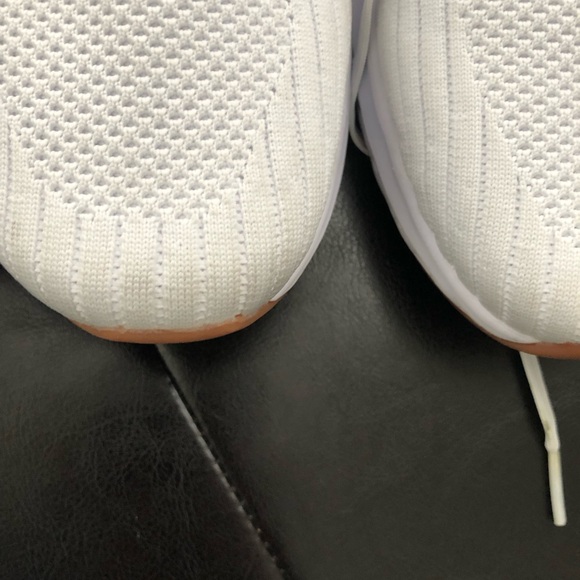 Zella size 12 women’s sneakers, worn twice.  Tab on back of pulling off - Picture 3 of 5